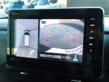 < アラウンドビューモニター >  前後左右にカメラがついているので、狭い道での確認や車庫入れが苦手な方もラクラクです!