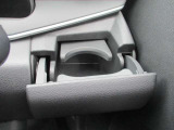 運転席ドリンクホルダー