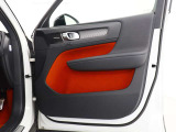 運転席ドアトリム