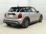MINI NEXT1年間 走行距離無制限で保証、保証期間中でしたら最寄の正規ディーラーで無償修理が可能です。