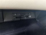 ETC2.0は従来のETCシステムに加えて、渋滞回避や安全運転支援などの運転支援サービスが受けられる次世代システムです。