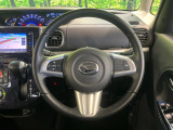 【純正革巻きステアリング】上質な革を使用することで、手にしっかり馴染みとても運転しやすいハンドルです♪