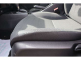 【助手席シート】試乗車上がりで使用感も少なく、シート状態良好です!