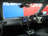 フロントガラスが広く視界が広々としているので、運転がとてもし易いです!
