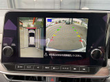 アラウンドビューモニターは、車両の周囲を360度見渡せるカメラシステムです。駐車時の死角をなくし、安全な運転をサポートします。駐車時の死角をなくして、安心・安全な運転を実現できます。
