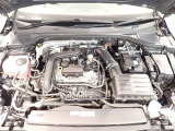 1.0L  eTSIエンジン搭載。DSGトランスミションとの組み合わせで、爽快な走りを思いのままに楽しめます。