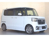 当店の展示車両は内装、外装、エンジンまで入念に、チェックを実施しています。