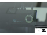 ドライブレコーダー(TZ-DR210)装備してます。フロントとリヤーのカメラで録画しているので万が一の時の記録で安心です。