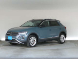 VW港北認定中古車センター♪人気のグレードが入荷です♪お車選びはVW港北にお任せください!詳しくは無料&ldquo;在庫確認・見積依頼&rdquo;をクリックするか無料電話まで、お待ちしております!