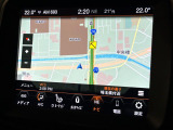 ●純正ナビ:一体感のあるナビは、高級感ある車内を演出してくれます。オーディオ機能も充実しておりますので、運転もより楽しめます♪