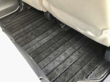 フロアマット標準装備!車内を清潔に保ちます。