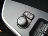 駐車時や狭い道でのすれ違い時に気を使うミラー。電動格納式ドアミラーはそんな時に便利です。