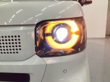 自社整備工場で点検整備をおこなってからお渡ししています。車検が残っている場合は『12ヶ月点検整備』を、車検整備付きの場合は『車検整備』をおこないます。整備費用は車両本体価格に含まれています。