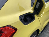 給油口は運転席側です