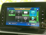 音楽やラジオ、テレビなどの項目が画面上に並び、使いたいメディアを選びやすい構成です。複数の音源を切り替えられるため、日々の移動時間に合わせた楽しみ方ができます。