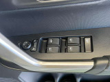 パワーウィンドウ付き☆運転席で全部の窓を開閉することが可能!!