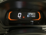 【メーターパネル】シンプルなデザインのメーターパネルは視認性が良く、必要な情報を運転手に分かりやすく伝えてくれます♪