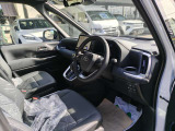 セーフティ・サポートカー/Toyota Safety Sense搭載車です。 ぶつからないようサポート。 ミリ波レーダーと単眼カメラなどのセンサーで状況を認識し、ドライバーの安全運転を支援します。
