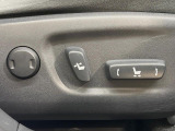 【パワーシート】スイッチ一つで簡単にシートの微調整が可能!電動だから力もいりません!自分に最適なシートポジションにセットして、快適なドライブをお楽しみください。