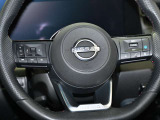 ハンドル左側には、アドバンスドドライブアシストディスプレイ設定、オーディオスイッチ、右側にはプロパイロット設定、ハンズフリー設定スイッチ