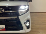 LEDヘッドライト・フォグランプを装備しています☆明るいヘッドライトとフォグランプで暗い夜のドライブも安心ですよ☆