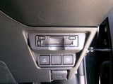 ETC車載器を装備しています。高速道路の料金所もストレスなく通行できます。すっきりとしたビルトインタイプですよ。