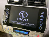 【メーカー純正ナビ】インテリアに溶け込むスタイリッシュな「専用設計」メーカーナビを装備♪視認性や操作性など基本性能にも優れ、より上質なカーライフをお楽しみいただけます。