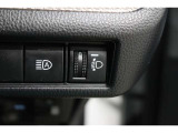 車体が傾いた状態の時にヘッドライトの光の高さを上下に調整することが出来ます!