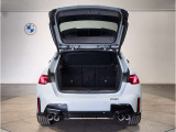 【トランクルーム】十分な容量を確保したトランクルーム。環境へ配慮したスペアタイヤ非搭載のBMW。その分、トランクスペースを有効活用できる様にしてあります。