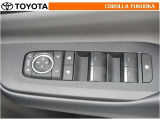 電動格納ミラーは、スイッチで簡単操作!狭いスペースでの取り回しや駐車時に大変重宝します。