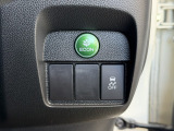 燃費を抑えるECON、横滑りを防ぐVSA等のスイッチ類は、運転席の右側、手の届きやすい位置にあります。
