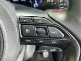 【レーダークルーズコントロール】高速道路での長距離走行が楽に!!自動で速度を保つクルーズコントロールが、衝突軽減システムと連携し、前方の車両を感知して車間を保つように速度調節してくれます!!