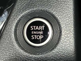 【プッシュ式エンジン】プッシュ式エンジンスタートでブレーキを踏んでボタンを押すだけでエンジン始動がスムーズ!!鍵をカバンに入れているだけでエンジンの始動が可能★とても便利な機能です