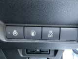 車線逸脱警報や横滑り防止装置や衝突軽減ブレーキがついています。