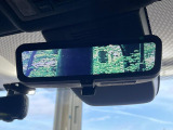 【デジタルインナーミラー】後席の大きな荷物や同乗者で後方が確認しづらい時でも安心!カメラが撮影した車両後方の映像をルームミラー内に表示。クリアな視界で状況の確認が可能です!