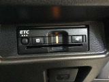 ETCが装着されています。再セットアップ後高速道路の料金所をノンストップで通過できて大変便利です。