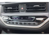 【オートエアコン】一度お好みの温度に設定すれば、車内の温度を検知し風量や温度を自動で調整!