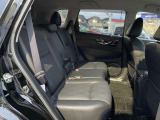 大人5名での乗車も上質かつ快適です!