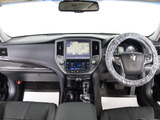 使いやすさや安全性を追求したステアリング周り!高級車ゆえにスイッチ類が多いのも特徴ですね!考え尽くされた配置ですぐに使いこなす事が出来ますのでご安心下さい!是非、体感してみて下さい!!