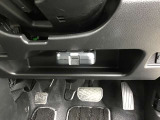フットサイドブレーキ