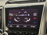デュアルエアコンとは、運転席と助手席で、個別に温度設定ができる機能です。気温の感じ方は、人それぞれ違うもの。乗る人に優しい機能ですね。
