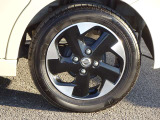 【タイヤ】 【純正14インチアルミホイール】《155/65R14》専用のアルミなのでお車のイメージぴったりですね!
