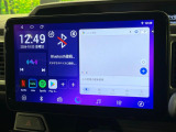 【9インチディスプレイオーディオ】お持ちのスマホやMP3プレイヤーとの無線接続で音楽再生が可能!コードで繋ぐわずらわしさも無く、手軽にお気に入りの音楽を楽しめます。