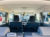 【シートアレンジ】人をお乗せの際は座席、荷物を載せる際は荷室として、用途に合わせて切り替えができます。