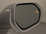 BSM(ブラインドスポットモニタ)!隣の車線を走る車両をレーダーで検知し、ドアミラーでは確認しにくい後側方エリアに存在する車両に加えて、急接近してくる車両も検知します。