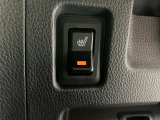 運転席シートヒーター付きです。