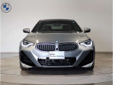 ☆BMWの代名詞とも言える【キドニーグリル】一目見ただけでBMW車であると認識できる確固たるアイコンとして存在感を放ちます☆