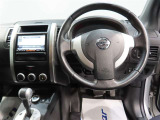運転席回りです。