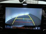 バックガイドモニターで、後方を確認しながら安心して駐車することができます。運転初心者も熟練者も必須の機能ですよ!