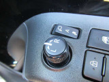 駐車時や狭い道でのすれ違い時に気を使うミラー。電動格納式ドアミラーはそんな時に便利です。